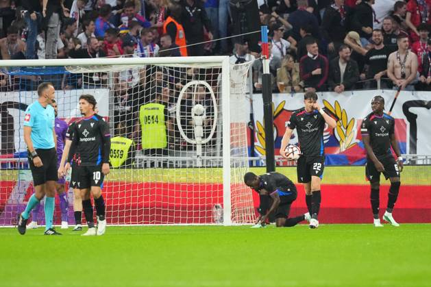 Crystal Palace go 1-0 behind Lyon v Crystal Palace, UEFA Europa League, Football, Groupama Stadium, Lyon, France - 15 Oct 2026Lyon Groupama Stadium France  Copyright: xDavexWinter Shutterstockx 17218159ab