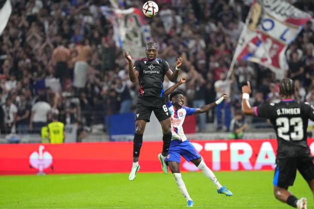 Jaydee Canvot of Crystal Palace heads clear Lyon v Crystal Palace, UEFA Europa League, Football, Groupama Stadium, Lyon, France - 15 Oct 2026Lyon Groupama Stadium France  Copyright: xDavexWinter Shutterstockx 17218159ap