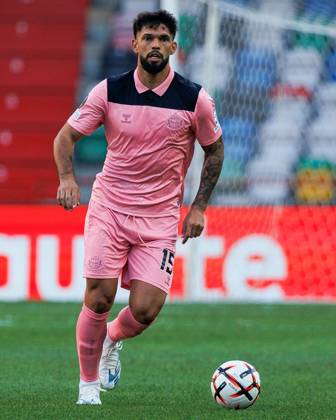 Omar Alderete of Sunderland runs with the ball Torreense v Sunderland, UEFA Europa League, Football, Estadio Dr. Magalhaes Pessoa, Leiria, Portugal - 15 Oct 2026Leiria Estadio Dr. Magalhaes Pessoa Portugal  Copyright: xLuisxLoureiro Shutterstockx 17218458af