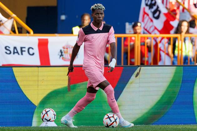 Nilson Angulo of Sunderland on the ball Torreense v Sunderland, UEFA Europa League, Football, Estadio Dr. Magalhaes Pessoa, Leiria, Portugal - 15 Oct 2026Leiria Estadio Dr. Magalhaes Pessoa Portugal  Copyright: xLuisxLoureiro Shutterstockx 17218458ad