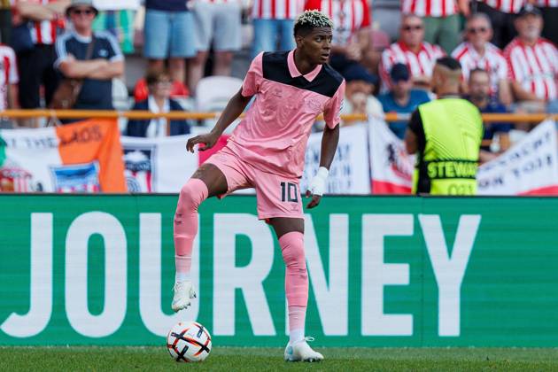 Nilson Angulo of Sunderland on the ball Torreense v Sunderland, UEFA Europa League, Football, Estadio Dr. Magalhaes Pessoa, Leiria, Portugal - 15 Oct 2026Leiria Estadio Dr. Magalhaes Pessoa Portugal  Copyright: xLuisxLoureiro Shutterstockx 17218458ae