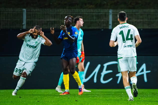 CELJE, SLOVENIA - OCTOBER 15: Lois Diony of Omonia (L) celebrate during the UEFA Europa League match between Celje (Slovenia) and Omonia (Cyprus) at Stadion Celje, Celje on October 15, 2026 in Celje, Slovenia. (Photo by Andraz Corel Sports Press Photo). Copyright: xAndrazxCorelx xSPPx Sportspressphoto_SPR257054