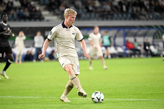 261015 AA Gent vs Aarhus Tobias Molgaard of Aarhus is pictured in action with the ball during Matchday 2 in the 2026-2027 Uefa Conference League season - league phase between AA Gent and AGF Aarhus on October 15 , 2026 in Gent, Belgium. (Photo by Maarten Straetemans Isosport) Gent Belgium  Copyright: xMaartenxStraetemansx GENT-AARHUS_20261015_124