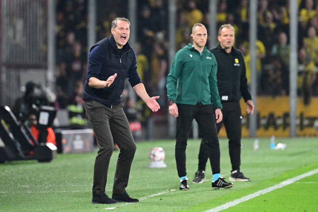 Football European League, 2nd round match Sparta Praha vs Lillestrom SK in Prague, Czech Republic, October 15, 2026. From left coach of Sparta Brian Priske in action. (CTKxPhoto MichalxKamaryt) CTKPhotoP2026101508438  CTKPhotoP2026101508438