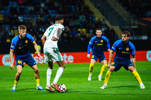 CELJE, SLOVENIA - OCTOBER 15: Jaden Montnor of Omonia (2L) in action during the UEFA Europa League match between Celje (Slovenia) and Omonia (Cyprus) at Stadion Celje, Celje on October 15, 2026 in Celje, Slovenia. (Photo by Andraz Corel Sports Press Photo). Copyright: xAndrazxCorelx xSPPx Sportspressphoto_SPR257106