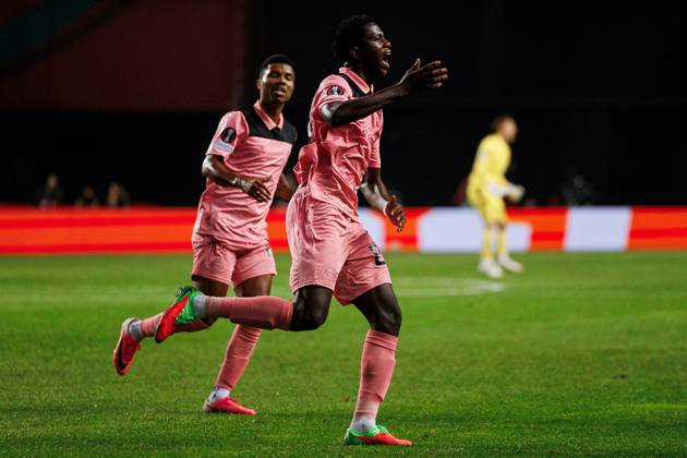 Jules Ahoka of Sunderland celebrates his goal Torreense v Sunderland, UEFA Europa League, Football, Estadio Dr. Magalhaes Pessoa, Leiria, Portugal - 15 Oct 2026Leiria Estadio Dr. Magalhaes Pessoa Portugal  Copyright: xLuisxLoureiro Shutterstockx 17218458bw