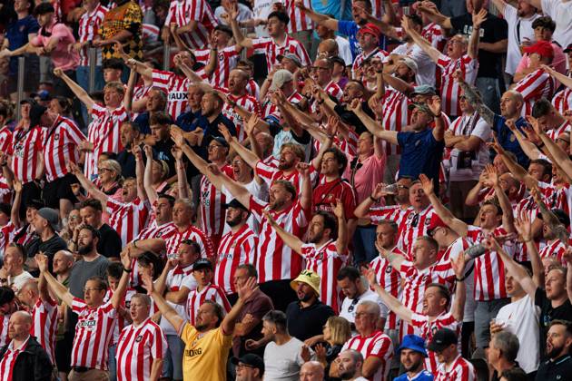 Sunderland fans singing after scoring Torreense v Sunderland, UEFA Europa League, Football, Estadio Dr. Magalhaes Pessoa, Leiria, Portugal - 15 Oct 2026Leiria Estadio Dr. Magalhaes Pessoa Portugal  Copyright: xLuisxLoureiro Shutterstockx 17218458bx