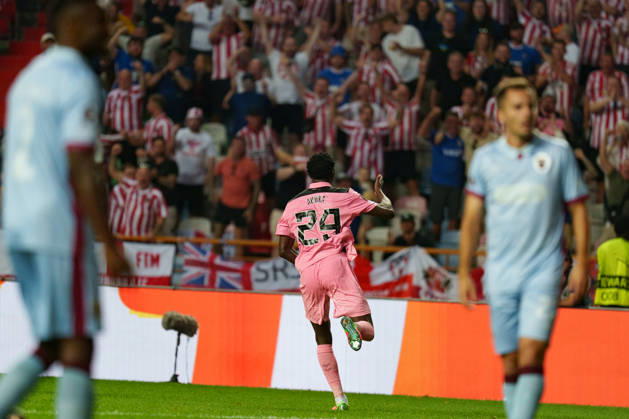 Jules Ahoka celebrating after scoring goal during UEFA Europa League 2026 2027 league phase game between teams of Torreense and Sunderland (Miguel Clemente Ball Raw Images) Leiria Estadio Dr. Magalhaes Pessoa Portugal Copyright: xMiguelxClementex Clemente_TORvSUN-11