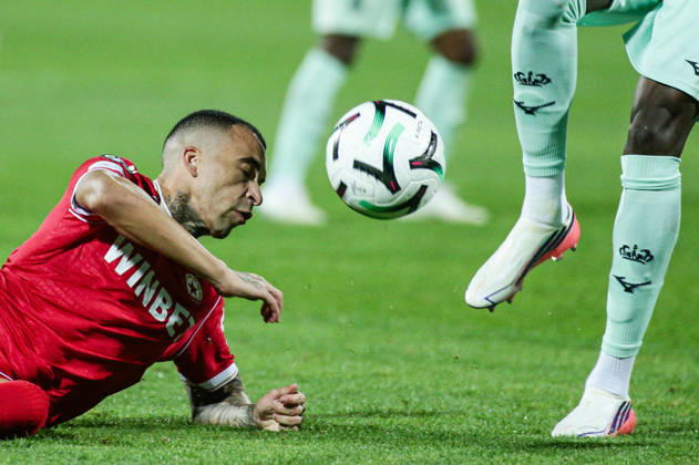 IPA89727188 - CSKA s Max Ebong in action during the UEFA Conference League match between PFC CSKA and AS Monaco at Vasil Levski National Stadium in Sofia, Bulgaria, on October 15, 2026  Copyright: xIvanxSxIvanov IPAxSportx xx IPA89727188 IPA89727188