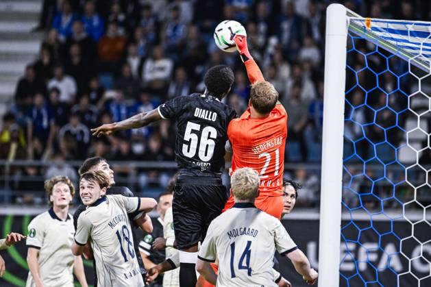 Gent s Mamadou Diallo and Aarhus goalkeeper Mads Hedenstad Christiansen pictured in action during a soccer game between Belgian KAA Gent and Danish Aarhus GF, Thursday 15 October 2026 in Gent, the opening match of the UEFA Conference League league phase. TOMxGOYVAERT  x189916286x
