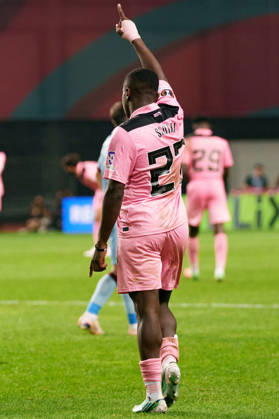 Noah Sadiki celebrating after scoring goal during UEFA Europa League 2026 2027 league phase game between teams of Torreense and Sunderland (Miguel Clemente Ball Raw Images) Leiria Estadio Dr. Magalhaes Pessoa Portugal Copyright: xMiguelxClementex Clemente_TORvSUN-17