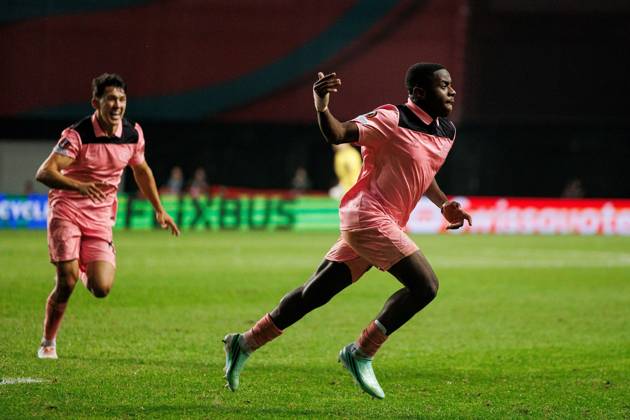 Noah Sadiki of Sunderland celebrates his goal Torreense v Sunderland, UEFA Europa League, Football, Estadio Dr. Magalhaes Pessoa, Leiria, Portugal - 15 Oct 2026Leiria Estadio Dr. Magalhaes Pessoa Portugal  Copyright: xLuisxLoureiro Shutterstockx 17218458ck