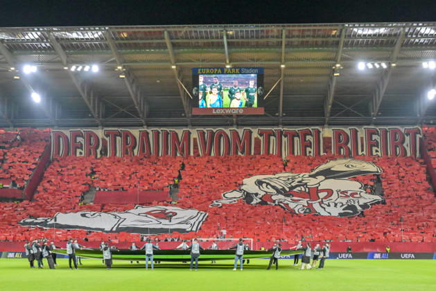 Choreo Der Traum vom Titel bleibt GER, SC Freiburg vs JK Jablonec, Fussball, Uefa Conference League, 1. Spieltag, Saison 2026 2027, 15.10.2026 GER, SC Freiburg vs JK Jablonec, Fussball, Uefa Conference League, 1. Spieltag, Saison 2026 2027, 15.10.2026 Freiburg Copyright: xEibner-Pressefotox EP_THS