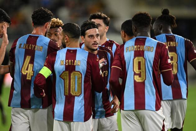 KuPS Kuopio v Trabzonspor - UEFA Conference League TAMPERE, FINLAND - OCTOBER 15: Muhammed Salah (10) of Trabzonspor celebrates with his team mates after a goal during the UEFA Conference League Week 1 match between KuPS Kuopio and Trabzonspor at Tammelan Stadium, on October 15, 2026 in Tampere, Finland. Hasan Tascan Anadolu Tampere Finland. Editorial use only. Please get in touch for any other usage.  Copyright: x2026xAnadoluxHasanxTascanx