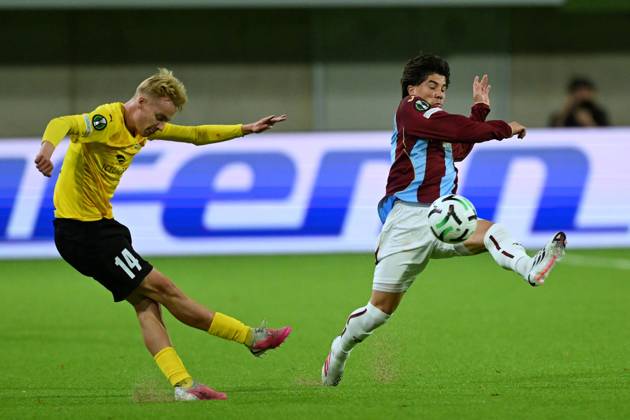 KuPS Kuopio v Trabzonspor - UEFA Conference League TAMPERE, FINLAND - OCTOBER 15: Benjamin Bouchouari of Trabzonspor in action against Samuel Pasanen of KuPS Kuopio during the UEFA Conference League Week 1 match between KuPS Kuopio and Trabzonspor at Tammelan Stadium, on October 15, 2026 in Tampere, Finland. Hasan Tascan Anadolu Tampere Finland. Editorial use only. Please get in touch for any other usage.  Copyright: x2026xAnadoluxHasanxTascanx