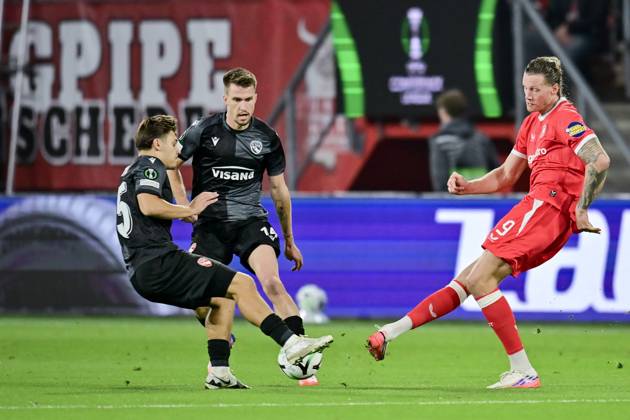 ENSCHEDE , 15Ã10-2026 , Stadium Grolsch Veste , season 2026 2027 , UEFA Conference League football , match between FC Twente and FC Thun , picture shows FC Twente player Wout Weghorst Twente - Thun  x208453596x Copyright: