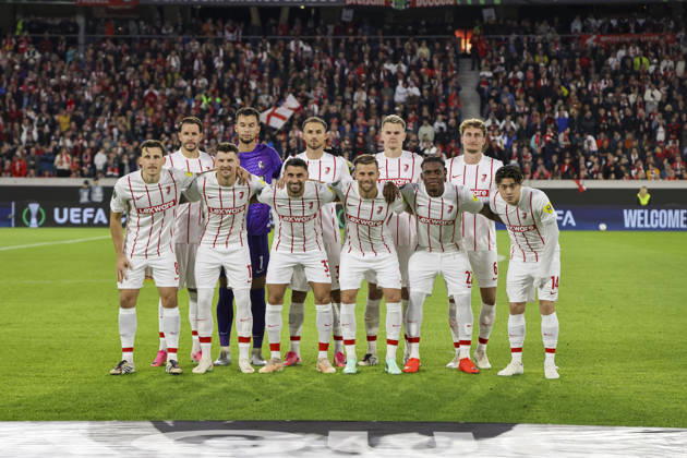 Mannschaftsfoto, Totale, Teamfoto SC Freiburg , Deutschland, Fussball, UEFA Conference League, 1. Spieltag, 2026 2027, SC Freiburg vs. FK Jablonec, 15.10.2026, Freiburg im Breisgau Stadion am Wolfswinkel Deutschland Copyright: xGrantxHubbsx