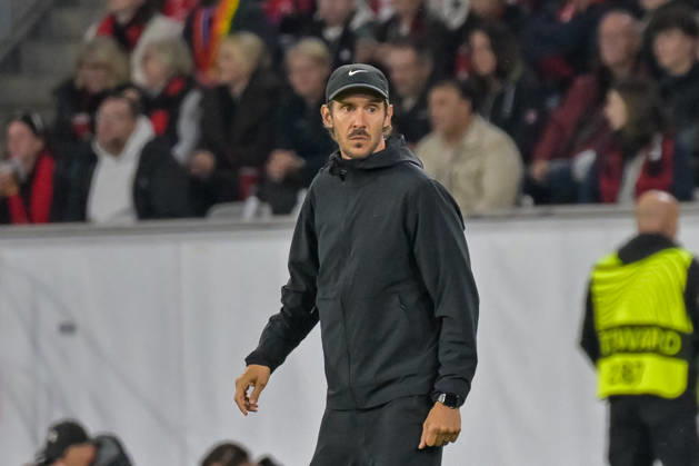 Julian Schuster (SC Freiburg, Trainer) mit neutraler Emotion. GER, SC Freiburg vs JK Jablonec, Fussball, Uefa Conference League, 1. Spieltag, Saison 2026 2027, 15.10.2026 GER, SC Freiburg vs JK Jablonec, Fussball, Uefa Conference League, 1. Spieltag, Saison 2026 2027, 15.10.2026 Freiburg Copyright: xEibner-Pressefotox EP_THS