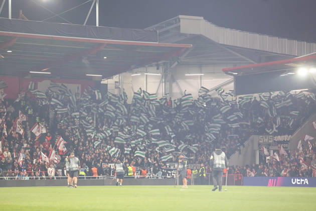 SOCCER - UEFA EL, Bournemouth vs Sturm BOURNEMOUTH,ENGLAND,15.OCT.26 - SOCCER - UEFA Europa League, AFC Bournemouth vs SK Sturm Graz. Image shows fans (Sturm).  GEPAxpictures xChrisxBauer