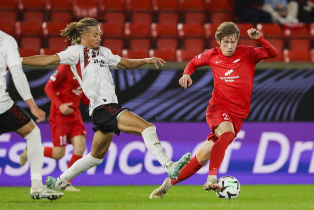 Soccer, Conference League 2026 Brann vs. Lincoln Red Imps, Bergen, October 15, 2026: Brann’s Niklas Wassberg and Lincoln Red Imps’ Julliani Eersteling during the Conference League soccer match between SK Brann and Lincoln Red Imps at Brann Stadium. Photo by Paul S. Amundsen, NTB, Bergen, Norway. EDITORIGINAL USE ONLY; RESTRICTED USE FOR BETTING COMPANIES  Copyright: xPaulxS.xAmundsenx xNTBx