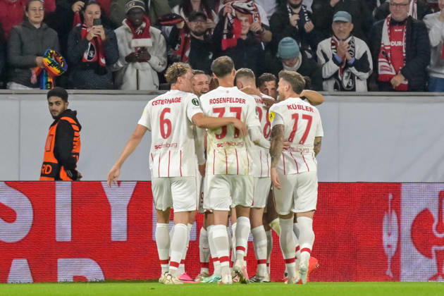 Jubel zum Tor zum 1:0 durch Vincenzo Grifo (SC Freiburg, 32) GER, SC Freiburg vs JK Jablonec, Fussball, Uefa Conference League, 1. Spieltag, Saison 2026 2027, 15.10.2026 GER, SC Freiburg vs JK Jablonec, Fussball, Uefa Conference League, 1. Spieltag, Saison 2026 2027, 15.10.2026 Freiburg Copyright: xEibner-Pressefotox EP_THS