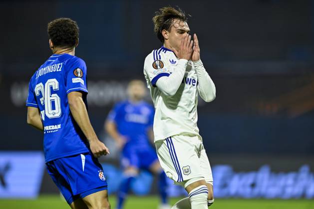 GNK Dinamo v RSC Anderlecht - UEFA Europa League ZAGREB, CROATIA - OCTOBER 15 : Cvetkovic Mihajlo forward of RSC Anderlecht missing an opportunity during the UEFA Europa League 2026 27 League Phase matchday 2 match between GNK Dinamo and RSC Anderlecht on October 15, 2026 in Zagreb, Croatia, 15 10 2026 Zagreb Croatia  Copyright: xNicoxVereeckenx