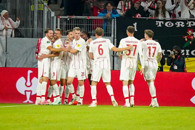 Deutschland: Fussball UEFA Conference League 2026 - 2027, 1. Spieltag - SC Freiburg vs FK Jablonec - Europa-Park-Stadion (Freiburg): Tor und Torjubel zum 1:0 durch Vincenzo Grifo (SC Freiburg, 32) Freude, Emotionen, Jubel Copyright: xJOERANxSTEINSIEKx