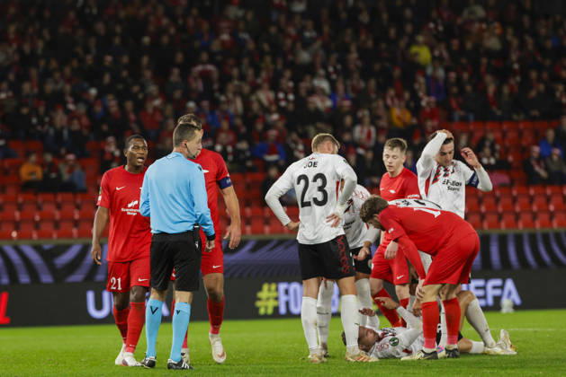 Soccer, Conference League 2026 Brann vs. Lincoln Red Imps, Bergen, October 15, 2026. Lincoln Red Imps’ Mandi is down. Referee Dalibor ÄaernÃ½ shows a red card to Brann’s Neraysho Kasanwirjo during the Conference League soccer match between SK Brann and Lincoln Red Imps at Brann Stadium Photo by Paul S. Amundsen, NTB, Bergen, Norway EDITORIAL USE ONLY RESTRICTED USE FOR BETTING COMPANIES  Copyright: xPaulxS.xAmundsenx xNTBx