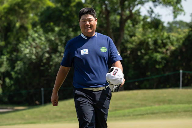 October 16, 2026, Coloane, Macao Sar, China: Sungjae IM from Korea is happy after his round of -7 par bringing him into the lead with -13par. Round 2 in the Macao Open Golf at Macau Golf & Country Club. Macau Open Golf Round 2  - ZUMAr144 20261016_zap_r144_091 Copyright: xJaynexRussellx