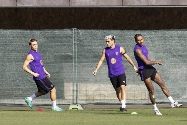 October 16, 2026, Sant Joan Despi, Barcelona, Spain: Fermin Lopez, Pedri and Raphinha during the training day of FC Barcelona, Barca ahead the Spanish League, Laliga EA Sports, football match against Real Betis at Ciudad Esportiva Joan Gamper on October 16, 2026 in Sant Joan Despi, Barcelona, Spain. FC Barcelona Training And press conference, PK, Pressekonferenz - LaLiga EA Sports  - ZUMAa181 20261016_zaa_a181_039 Copyright: xJavierxBorregox