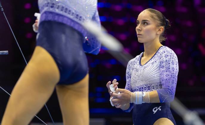 ROTTERDAM - Vera van Pol during podium training at the World Gymnastics Championships in Ahoy Rotterdam. IRIS VAN DEN BROEK ANP xVIxANPxSportx xxANPxIVx 572627114 originalFilename: 572627114.jpg