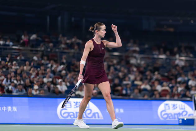 2026 WTA, Tennis Damen Wuhan Open: Sonay Kartal - Elina Svitolin in China - 16 Oct Elina Svitolina of Ukraine celebrates her win against Sonay Kartal of UK (Not in view) during their women s singles match on day 5 of Wuhan Open at the Optics Valley International Tennis Center. Sonay Kartal defeated Elina Svitolina with a score of 6-2, 2-6, 6-4. Wuhan China Copyright: xRenxYongx xSOPAxImagesx DSC01371