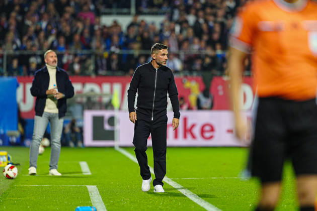 Stefan Leitl (Hertha BSC, Trainer) GER, Holstein Kiel vs. Hertha BSC, Fußball, 2. Bundesliga, Spieltag 08, Saison 2026 2027, 16.10.2026 DFL REGULATIONS PROHIBIT ANY USE OF PHOTOGRAPHS AS IMAGE SEQUENCES AND OR QUASI-VIDEO GER, Holstein Kiel vs. Hertha BSC, Fußball, 2. Bundesliga, Spieltag 08, Saison 2026 2027, 16.10.2026 Kiel Copyright: xEibner-Pressefoto MarcelxvonxFehrnx EP_MFN