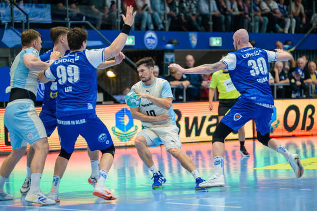 Alex Dujshebaev (VfL Gummersbach, 10), Tillman Leu (ThSV Eisenach, 99), Dominik Solak (ThSV Eisenach, 30), Oskar Joelsson (ThSV Eisenach, 03) GER, ThSV Eisenach gegen VfL Gummersbach, 1. Opel Handballbundesliga, Handball, 9.Spieltag, Saison 2026 2027, 20.00 Uhr, 16.10.2026 GER, ThSV Eisenach gegen VfL Gummersbach, 1. Opel Handballbundesliga, Handball, 9.Spieltag, Saison 2026 2027, 20.00 Uhr, 16.10.2026 Eisenach Copyright: xMartinxHerbstx