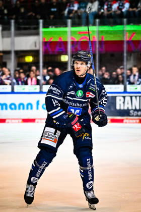 Joonas Nättinen (Iserlohn Roosters, 15), GER, Iserlohn Roosters vs. Koeler Haie, Eishockey, Penny-DEL, 9. Spieltag, Spielzeit 2026 2027, 16.10.2026, GER, Iserlohn Roosters vs. Koeler Haie, Eishockey, Penny-DEL, 9. Spieltag, Spielzeit 2026 2027, 16.10.2026 Iserlohn Copyright: xJonasxBrockmann Eibner-Pressefotx EP_JBN