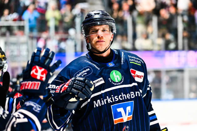 Torjubel, Jubel, Freude Joonas Nättinen (Iserlohn Roosters, 15), GER, Iserlohn Roosters vs. Koeler Haie, Eishockey, Penny-DEL, 9. Spieltag, Spielzeit 2026 2027, 16.10.2026, GER, Iserlohn Roosters vs. Koeler Haie, Eishockey, Penny-DEL, 9. Spieltag, Spielzeit 2026 2027, 16.10.2026 Iserlohn Copyright: xJonasxBrockmann Eibner-Pressefotx EP_JBN