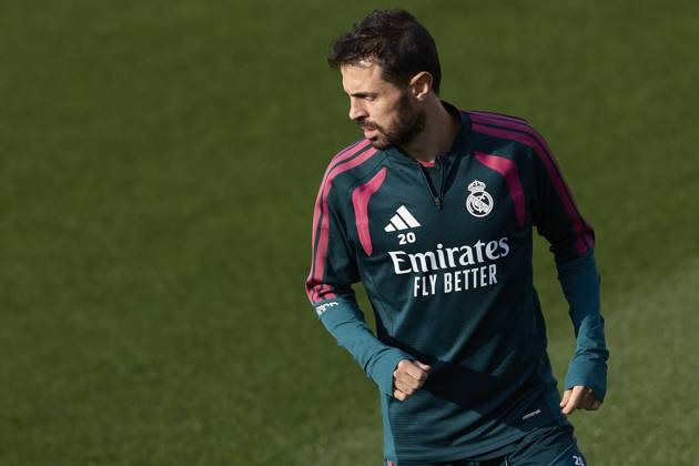 October 17, 2026, Madrid, Spain: Bernardo Silva (Real Madrid CF) is seen in action during a training session on the eve of the LaLiga EA SPORTS 2026 2027 match between Real Madrid CF and Sevilla FC..Real Madrid CF is holding its final training session and press conference, PK, Pressekonferenz ahead of its ninth LaLiga game. Madrid Spain - ZUMAs197 20261017_aaa_s197_021 Copyright: xFedericoxTitonex