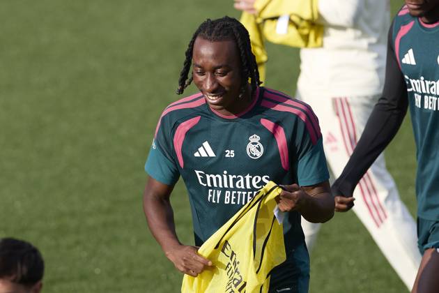 October 17, 2026, Madrid, Spain: Yan Diomande (Real Madrid CF) is seen in action during a training session on the eve of the LaLiga EA SPORTS 2026 2027 match between Real Madrid CF and Sevilla FC..Real Madrid CF is holding its final training session and press conference, PK, Pressekonferenz ahead of its ninth LaLiga game. LaLiga EA SPORTS 2026 2027 - Real Madrid CF Press Conference And Training Session In Madrid, Spain - 17 Oct 2026  - ZUMAs197 20261017_aaa_s197_038 Copyright: xFedericoxTitonex