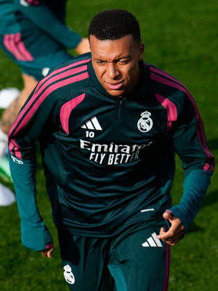 October 17, 2026, Valdebebas, Madrid, Spain: Kylian Mbappe during the training day of Real Madrid ahead the Spanish League, LaLiga EA Sports, football match against Sevilla FC at Ciudad Deportiva Real Madrid on October 17, 2026, in Valdebebas, Madrid, Spain. Real Madrid Training And press conference, PK, Pressekonferenz - LaLiga Ea Sports - ZUMAa181 20261017_zaa_a181_044 Copyright: xDennisxAgyemanx