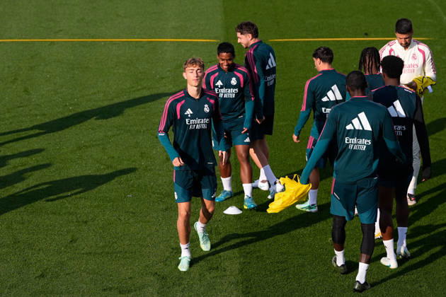 October 17, 2026, Valdebebas, Madrid, Spain: Dean Huijsen during the training day of Real Madrid ahead the Spanish League, LaLiga EA Sports, football match against Sevilla FC at Ciudad Deportiva Real Madrid on October 17, 2026, in Valdebebas, Madrid, Spain. Real Madrid Training And press conference, PK, Pressekonferenz - LaLiga Ea Sports - ZUMAa181 20261017_zaa_a181_070 Copyright: xDennisxAgyemanx