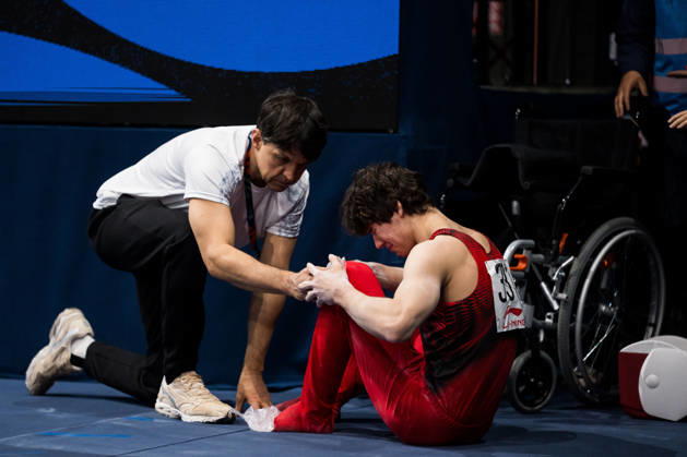 261017 Savelii Sieedin of Russia gets injured when competing in men s qualifications during day one of the 2026 Artistic Gymnastics World Championships on October 17, 2026 in Rotterdam. Photo: Joel Marklund BILDBYRÅN kod JM JM0859 bbeng artistisk gymnastik artistic gymnastics gymnastik-vm vm artistic gymnastics world championshipsbbeng artistisk gymnastik artistic gymnastics gymnastik-vm vm artistic gymnastics world championships skada ryssland Copyright: JOELxMARKLUND BB261017JM021