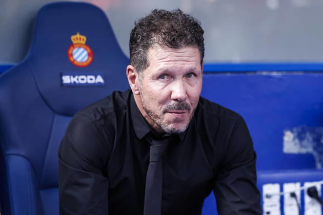 October 17, 2026, Cornella, Barcelona, SPAIN: Diego Simeone, head coach of Atletico de Madrid, looks on during the Spanish league, LaLiga EA Sports, football match played between RCD Espanyol and Atletico de Madrid at RCDE Stadium on October 17, 2026 in Cornella, Spain. RCD Espanyol V Atletico De Madrid - LaLiga EA Sports  - ZUMAa181 20261017_zaa_a181_118 Copyright: xJavierxBorregox