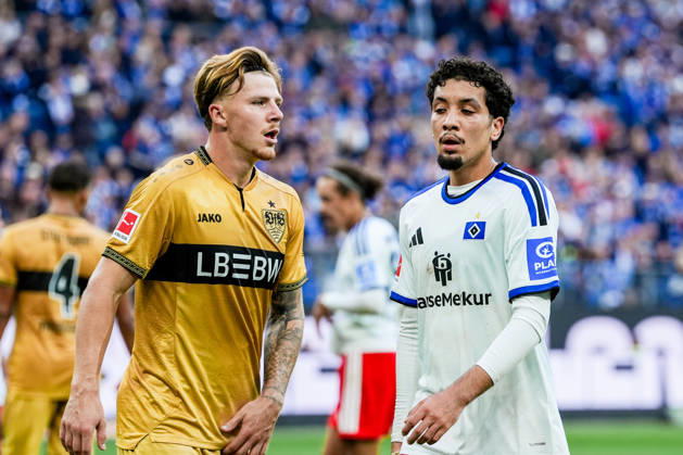 Deutschland: Fußball Bundesliga 2026 27, 6. Spieltag Hamburger SV (HSV) vs VfB Stuttgart Volkspark Stadion (Hamburg): Bilal Nadir (Hamburger SV, 4), Finn Jeltsch (VfB Stuttgart, 29) Copyright: xStefanxTrochax