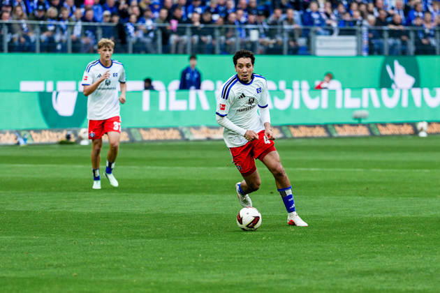 Deutschland: Fußball Bundesliga 2026 27, 6. Spieltag Hamburger SV (HSV) vs VfB Stuttgart Volkspark Stadion (Hamburg): Bilal Nadir (Hamburger SV, 4) Copyright: xStefanxTrochax
