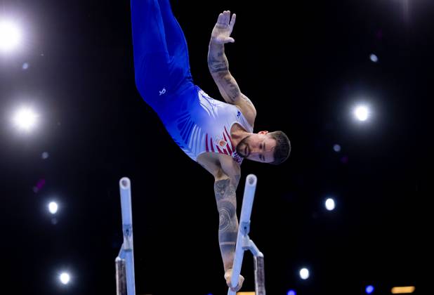 ROTTERDAM - Casimir Schmidt during the qualifications at the World Gymnastics Championships in Rotterdam Ahoy. IRIS VAN DEN BROEK ANP xVIxANPxSportx xxANPxIVx 572729622 originalFilename: 572729622.jpg