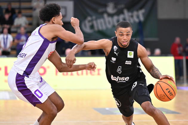 BG Göttingen - Nürnberg Falcons 17.10.2026, Göttingen: Basketball; 2. Bundesliga, ProA, BG Göttingen - Nürnberg Falcons, 5. Spieltag, Sparkassen-Arena. Xavier Bell (Nürnberg Falcons) dribbelt. Göttingen Niedersachsen Deutschland