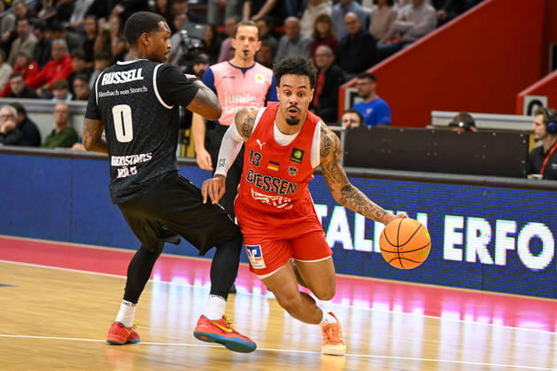 Cedric Russel, Daniel Norl Barmer 2. Basketball Bundesliga, Pro A, 5. Spieltag, 46ers, Basketball Saison 2026 2027, BBL, Deutschland, Gießen 46ers RheinStars Köln, Gießen in rot, Herren, Männer, Köln in schwarz