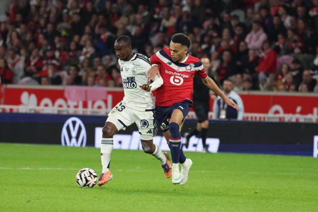 FOOTBALL : LOSC Lille vs Brest - Ligue 1 - 17 10 2026 Kamory DOUMBIA (Brest) et Ethan MBAPPÉ (LOSC Lille) lors du match LOSC Lille vs Brest, Ligue 1, Decathlon Arena stade Pierre Mauroy, le 17 octobre 2026 - photo Laurent Sanson PsnewZ  Copyright: xLaurentxSANSONx xPsnewZx