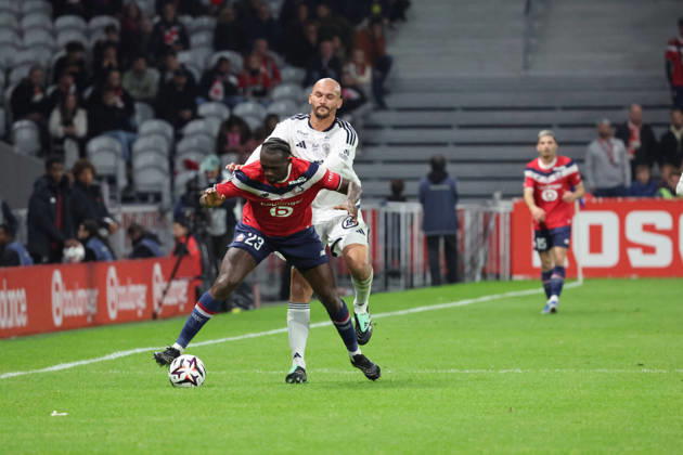 FOOTBALL : LOSC Lille vs Brest - Ligue 1 - 17 10 2026 Tanguy NIANZOU (LOSC Lille) et Ludovic AJORQUE (Brest) lors du match LOSC Lille vs Brest, Ligue 1, Decathlon Arena stade Pierre Mauroy, le 17 octobre 2026 - photo Laurent Sanson PsnewZ  Copyright: xLaurentxSANSONx xPsnewZx