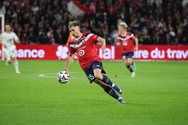 FOOTBALL : LOSC Lille vs Brest - Ligue 1 - 17 10 2026 Romain PERRAUD (LOSC Lille) lors du match LOSC Lille vs Brest, Ligue 1, Decathlon Arena stade Pierre Mauroy, le 17 octobre 2026 - photo Laurent Sanson PsnewZ  Copyright: xLaurentxSANSONx xPsnewZx